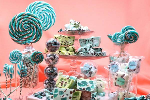 パパブブレの「チョコミントショップ」限定オープン、禁断の爽快感キャンディ＆マシュマロなど