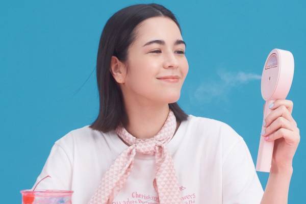 アフタヌーンティー・リビング“パステルカラー”の小型扇風機「ハンディファン」