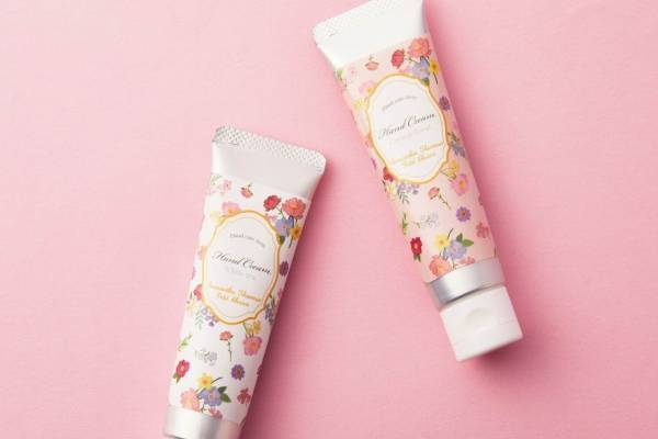 サマンサタバサプチチョイス新ライフスタイルライン「プチシュシュ」花柄のハンドクリームなど
