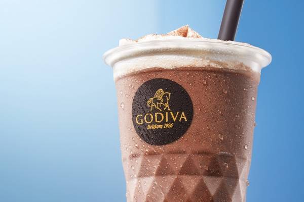 ゴディバの新フローズンドリンク「ショコフレッシュ」ココア＆豆乳ホイップのすっきりとした味わい
