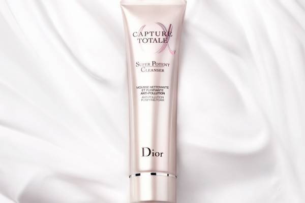 ディオール22年夏スキンケア、滑らか肌へ導く「カプチュール トータル」の新クレンザー
