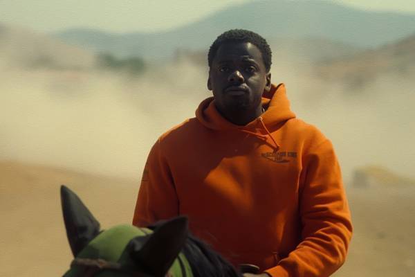 スリラー映画『NOPE／ノープ』ジョーダン・ピールが“最悪の奇跡”を描く、田舎町を襲う突然の脅威