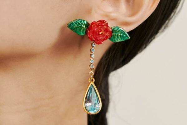 パメオポーズ“カスタムできる”ピアス＆チョーカー、キラキラハート＆薔薇アクセを自由にカスタマイズ