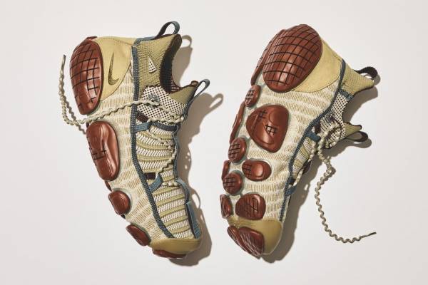 ナイキ新作スニーカー「ナイキ ISPA リンク」“アッパーを突き破る”突起ソール搭載