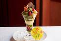 資生堂パーラー 銀座本店から芸者着想の「東をどり」限定パフェ、“新橋色”アイスクリームソーダも