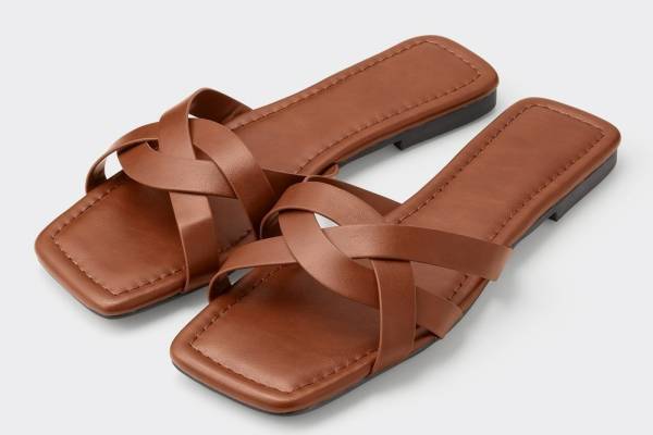 GU新作レディースサンダル“涼し気”クリア素材や編み込みアッパー、クロシェ編みバッグも