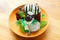 「ひつじのショーン」カフェ夏メニュー、“赤ちゃんショーン”のチョコミントケーキ&クリームソーダなど