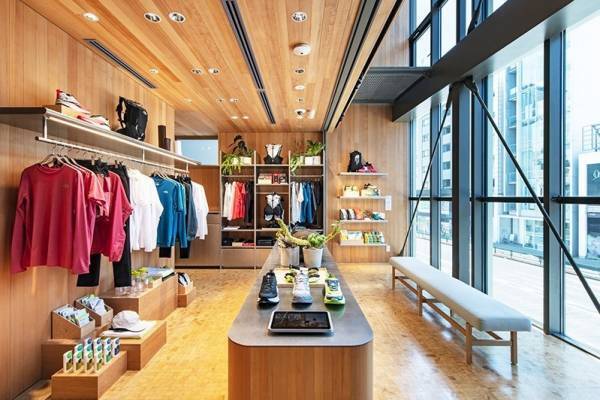 「ザ・ノース・フェイス スフィア」原宿に誕生、アスレチックカテゴリーに特化した新旗艦店