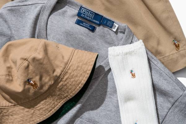 ポロ ラルフ ローレンのビームス別注コレクション、ポロポニーを“逆側”に配したTシャツやソックス