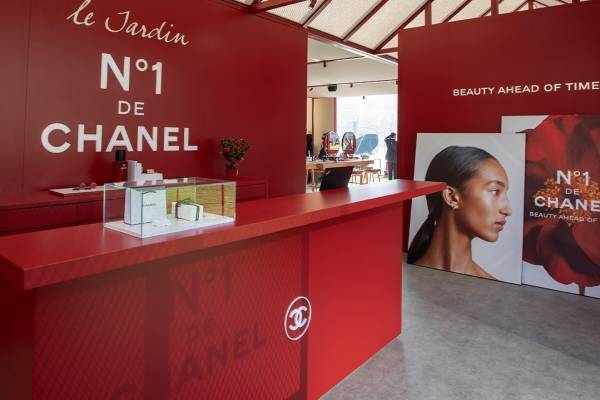 シャネル「Nº1 ドゥ シャネル ガーデン」入場無料の体験型ビューティ イベント、ジュースのギフトも