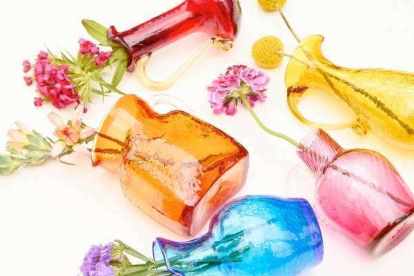 鮮やかな"1点物"のヴィンテージ花器約100点揃う限定イベント、トゥモローランド 神戸店で