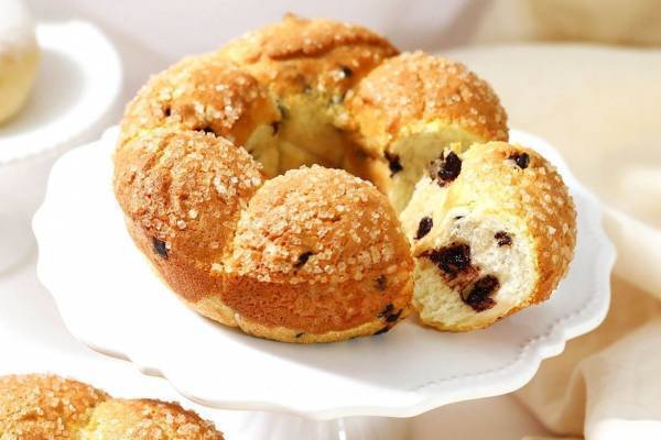 ハートブレッドアンティーク"ザクッとふわもち"食感の王冠メロンパン、濃厚チョコチップたっぷり