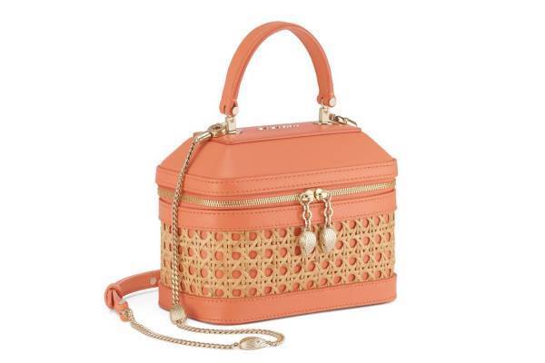 ブルガリ“夕焼け”をイメージした新作アクセサリー、コインモチーフのネックレスやバケットバッグ