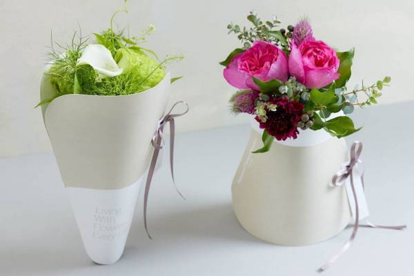 青山フラワーマーケット×nendo「クレープブーケ」ブーケが花瓶に変身、そのまま飾れるフラワーギフト