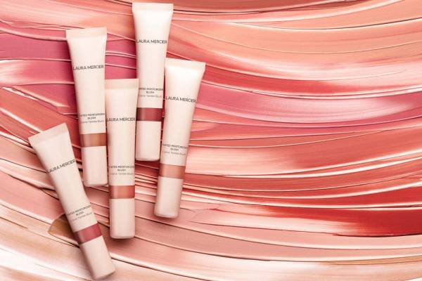 ローラ メルシエ2022年夏コスメ、ほんのり血色感続く“生っぽ発色”の新作クリーム チーク