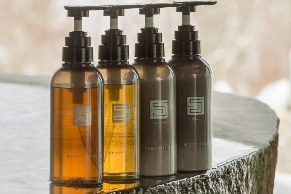 クロノシャルム×シグチ、“北海道ニセコの森林”イメージのヘアケア＆ボディケア