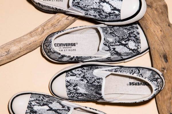 アダム エ ロペからコンバース「オールスター」別注モデル、パイソン柄のヴィンテージ仕様スリッポン