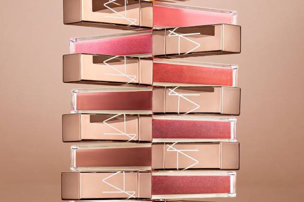 NARS2022年夏コスメ、“ミラーのような”光沢感リップ＆豪華6色チークパレット