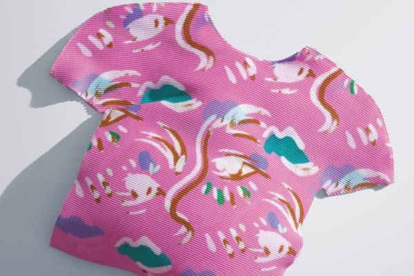 ミー イッセイ ミヤケ新作ウェア、“メイクを楽しむ人の表情”プリントのストレッチプリーツなど