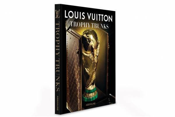 書籍『ルイ・ヴィトン トロフィー・トランク』サヴォアフェールが息づくトロフィー・ケースを紹介