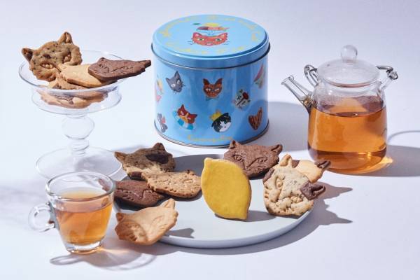 フェアリーケーキフェア夏限定「ネコクッキー缶」1匹ずつ違う柄の猫クッキー＆レモンクッキーをぎっしり