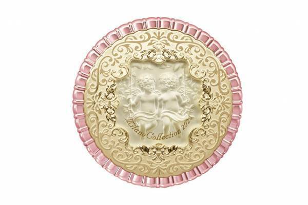 ミラノコレクション“年に1度だけ”「天使」のフェースアップパウダー、上品なローズの香り付き