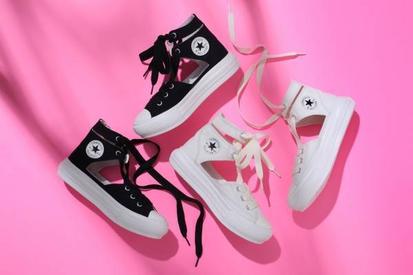 コンバース“ギリーシューズ”着想の新作スニーカー、大胆カットアッパー×リボン風シューレース