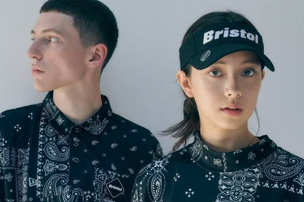 エフシーレアルブリストル×ニューエラのゴルフウェア、“ペイズリー総柄”ポロシャツ&Tシャツなど