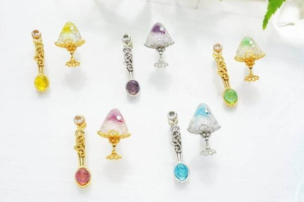 京都発“ピアスのようなイヤリング”「ぴあり」かき氷モチーフの涼し気ガラスジュエリー