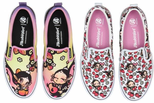 タツノコプロ『アクビガール』デザインのスリッポンスニーカー、アクビちゃん＆苺モチーフ
