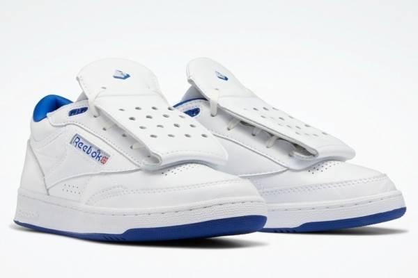 リーボック×マウンテンリサーチ新作スニーカー“クリケット”着想のシュータン付き「クラブシー」