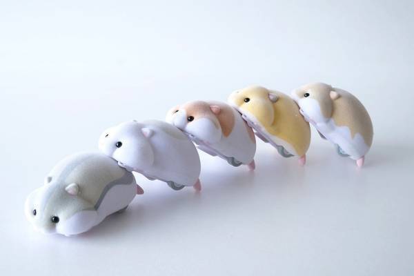 ハムスター型の卓上クリーナー「もぐもぐズー」ゴミを"もぐもぐ”集めて、簡単にポイ！