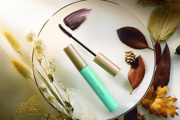 アイプチ「ひとえ・奥ぶたえ用マスカラ」22年秋コスメ、"秋の情景”着想のブロンズブラック