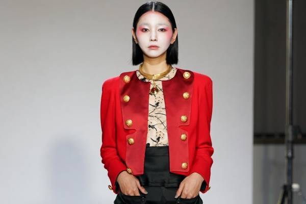 ヒロコ コシノ 2022-23年秋冬クチュールコレクション - 今、残したいエレガンス