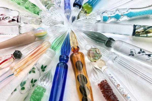 「心ときめく ガラスペンフェア」代官山 蔦屋書店に“最大700本”集結、クリームソーダ風限定品も