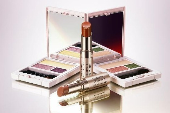 ミキモト コスメティックス22年秋冬コスメ、“60年代洋画のヒロイン”から着想したアイパレット