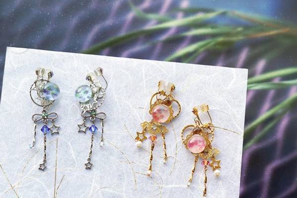 京都発“ピアスのようなイヤリング”七夕限定「ぴあり」天の川や星を飾ったガラスアクセサリー