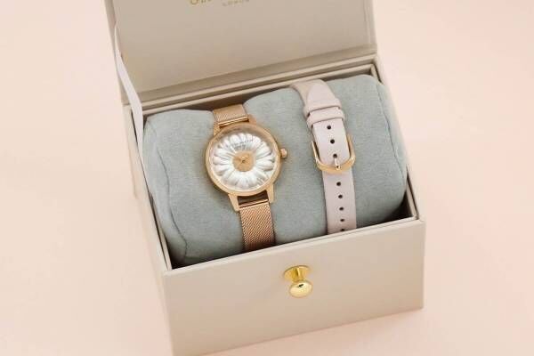 オリビア・バートン”立体的デイジー”モチーフ腕時計＆替えベルトの日本限定セット