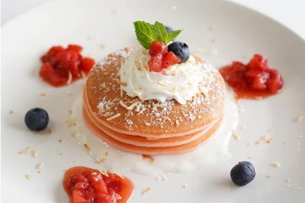 大阪・うめだ阪急「ハワイフェア2022」ピンクパンケーキ＆日本初上陸チョコなど全80店舗