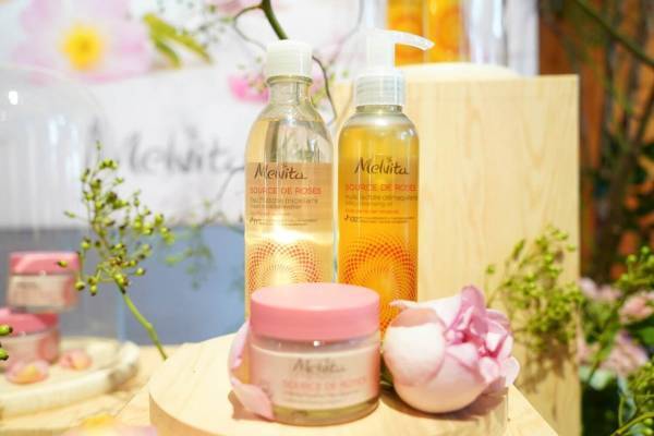 メルヴィータ新スキンケア「ソルスデローズ」誕生、“潤い＆ハリ”を叶える美容クリームなど