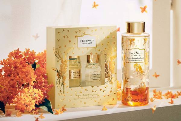 フローラノーティス ジルスチュアート“うっとりと甘く、かすかにほろ苦い”キンモクセイの22年秋コスメ