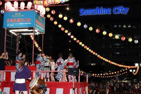 池袋サンシャインシティの屋上盆踊り大会、3年ぶりに開催