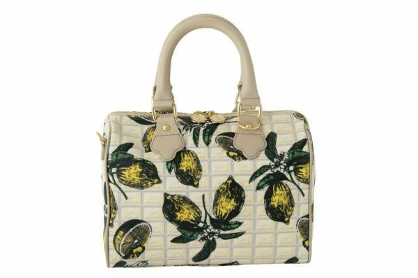 Q-pot.新作「ホワイトチョコレート×ハニーレモン」柄バッグ、ヴィンテージ風トートやボストン