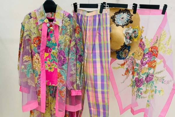 ユキ トリヰ「春夏アーカイブ展 1991-2010」銀座で、貴重なアーカイブウェアを展示販売