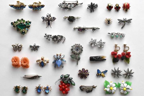 代官山 蔦屋書店「虫とボタニカル」虫＆植物モチーフの英国ヴィンテージジュエリーが集結