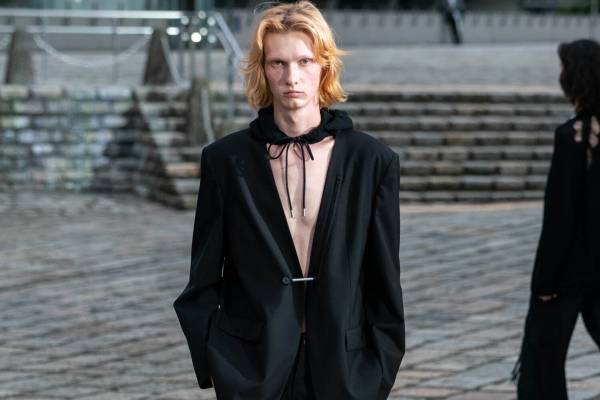 ヴェイン 2023年春夏コレクション - 不定形から形象へ