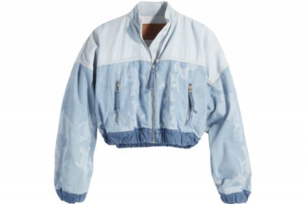 リーバイス×大坂なおみ“花とクマ”ロゴ入りボンバージャケット＆マーメイドスカート