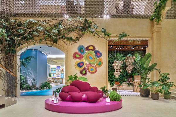 ルイ・ヴィトン“世界一周旅行”をテーマに家具＆オブジェを展示、六本木ヒルズ店で限定イベント