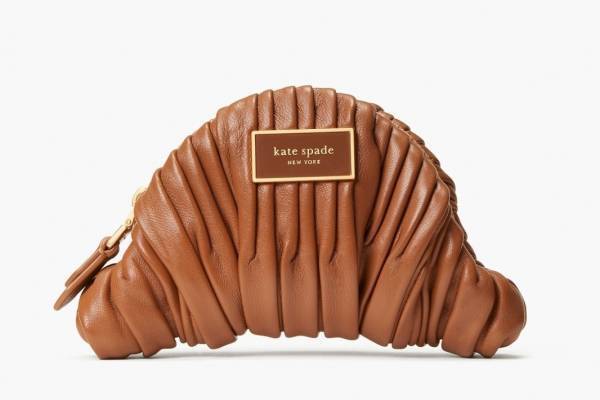 ケイト・スペード“クロワッサン”そっくりコインケース＆レオパードモチーフの財布やスマホケースも