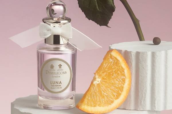 ペンハリガン22年秋コスメ、“月の女神”着想のフレグランスに新作「ルナ ヘアパフューム」